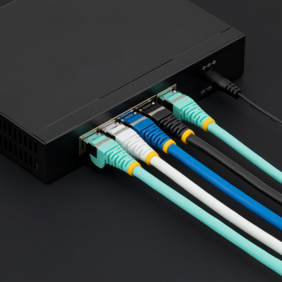StarTech.com NLBK-1M-CAT6A-PATCH câble de réseau Noir S/FTP (S-STP)