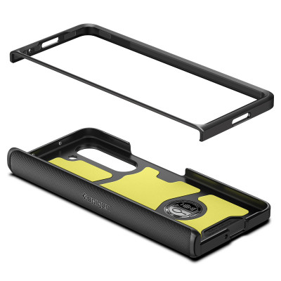 Spigen ACS06211 mobile phone case 19.3 cm (7.6'') Cover Black