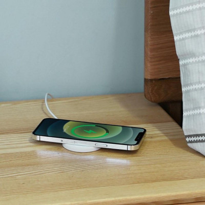 Aukey - Aircore 15W Magnetic Wireless Charger White - Power Supply