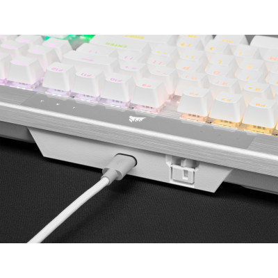 Corsair K70 RGB PRO Optical-Mechanical Gaming Keyboard Backlit RGB LED CORSAIR OPX White White PBT Keycaps (CH-910951A-BE)