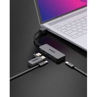 USB-A to 2x USB-A + 2x USB-C Hub