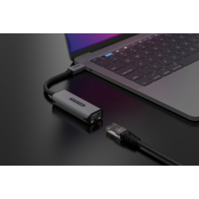 USB-C to Ethernet 1Gbit adapter