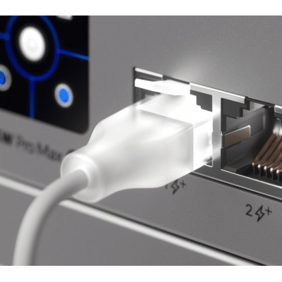 Ubiquiti Nano-thin patch cable with a